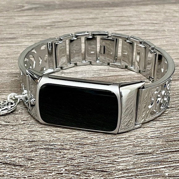 Silver Metal Band Fitbit Charge 5 Heart Medallion Charm Women Jewelry Bracelet - Picture 5 of 8